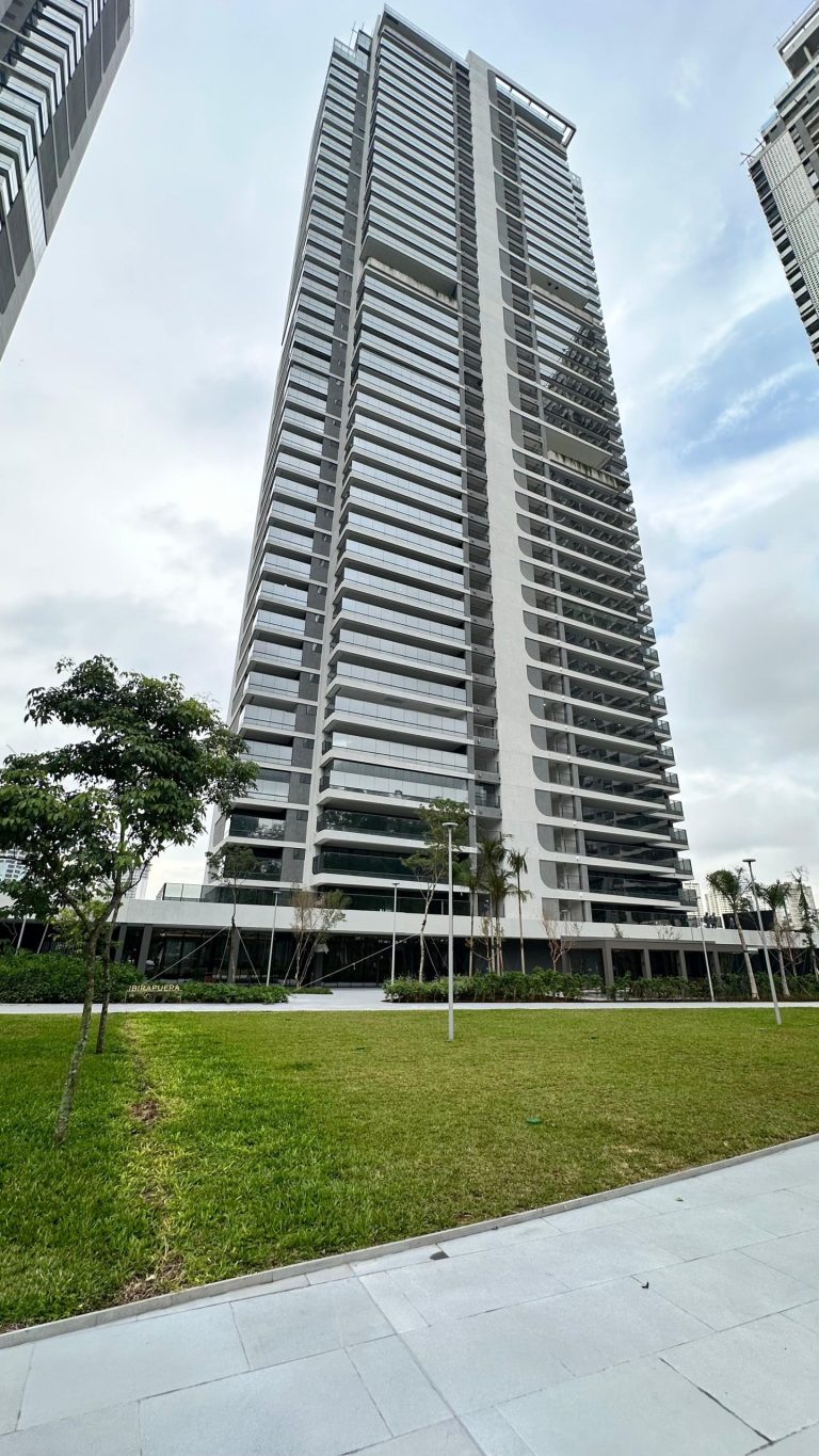 WhatsApp Image 2025-05-17 at 16.01